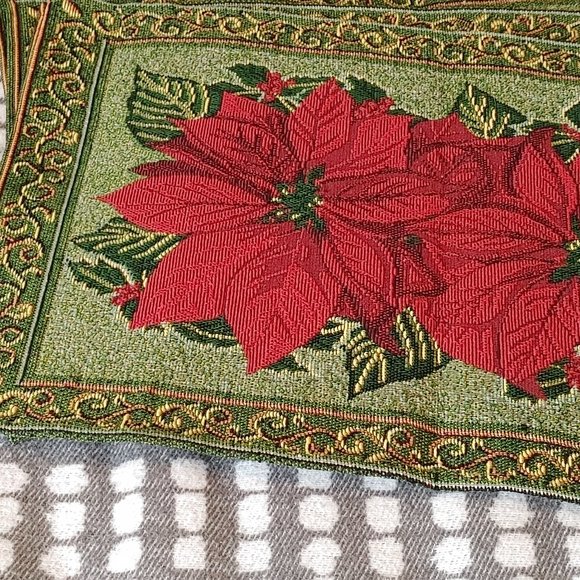 Set of 4 Christmas Placemats Tapestry Poinsettia Design Red and Green - Picture 3 of 5